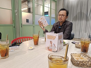 Kampanye Hari Pertama, Agung BM Luncurkan Buku ‘Menggerakkan Ekonomi Kreatif Kaum Muda